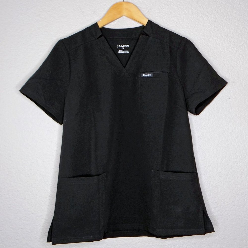 Jaanuu NWOT Women's Black Relaxed 3-Pocket Scrub Top Size M / Medium